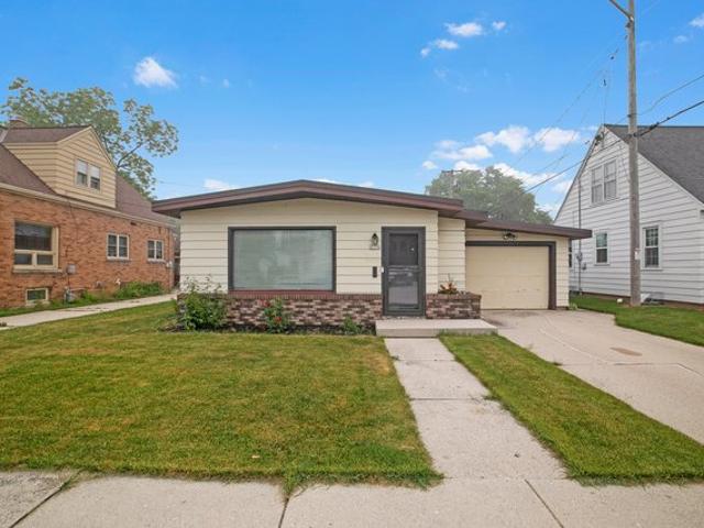 House for sale in Sheboygan, Wisconsin