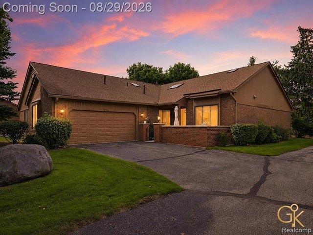 Condo for sale in Rochester Hills, Michigan