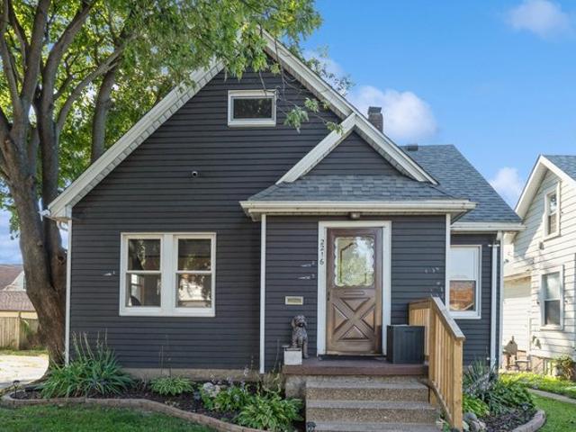 House for sale in Davenport, Iowa