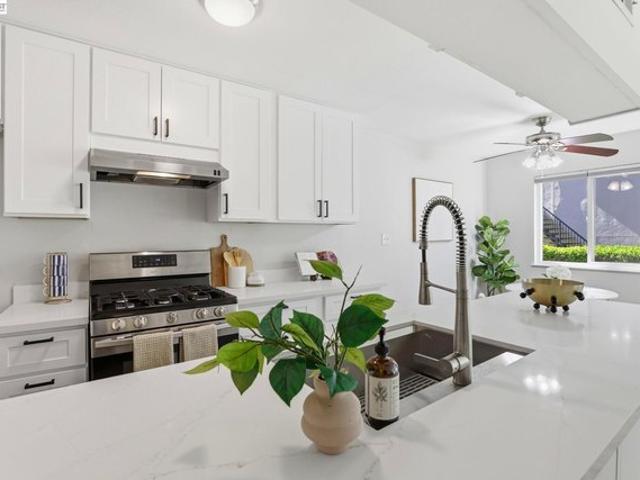 Condo for sale in Pleasanton, California