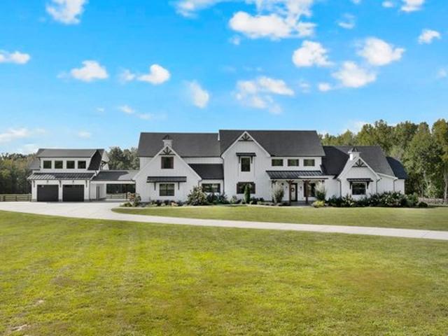 House for sale in Manchester, Middle Tennessee