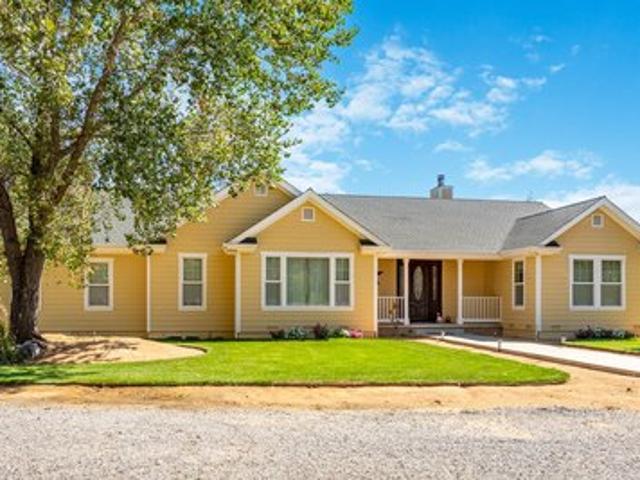 House for sale in Shasta, California
