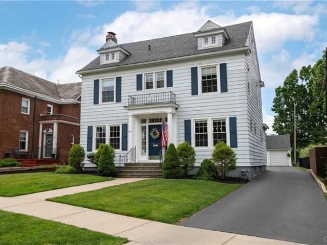 House for sale in Oneida, New York