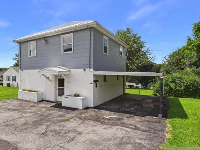 House for sale in Bluefield, West Virginia