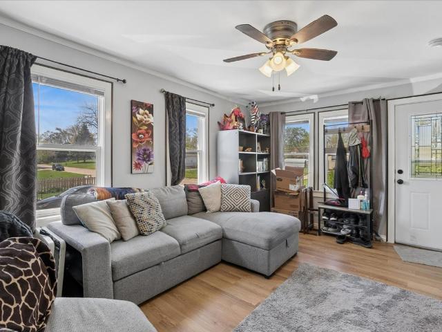 House for sale in Great Lakes, Illinois