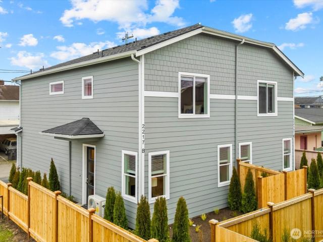Townhouse for sale in Everett, Washington