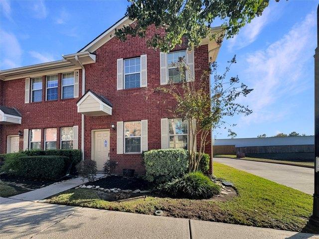 Townhouse for sale in Kemah, Texas