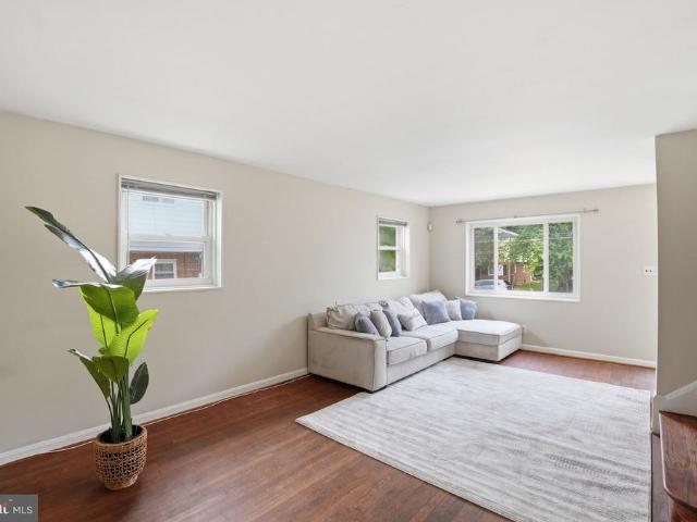 Townhouse for sale in Suitland, Maryland