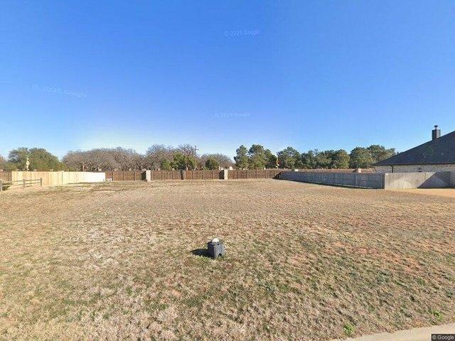Land for sale in Taylor, Texas