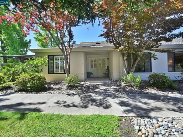 Condo for sale in Walnut Creek, California