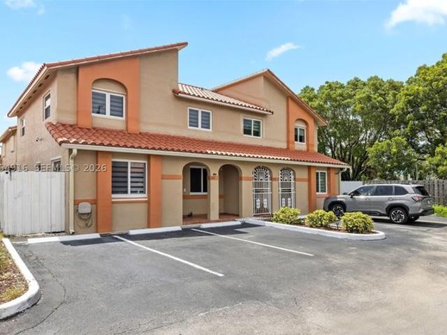 Condo for sale in Hialeah, Florida