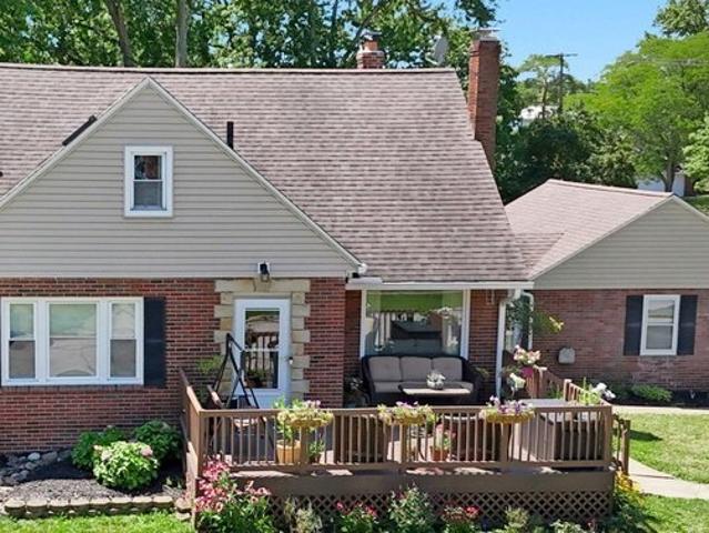 House for sale in Summit, Ohio