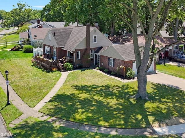 House for sale in Summit, Ohio