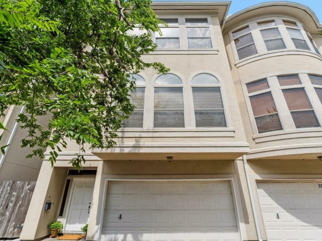 Townhouse for sale in Houston