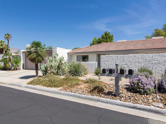 Condo for sale in Palm Springs, California