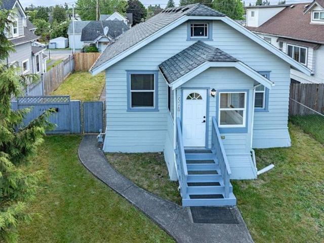 Townhouse for sale in Everett, Washington