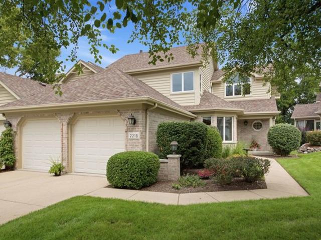Townhouse for sale in Downers Grove, Illinois