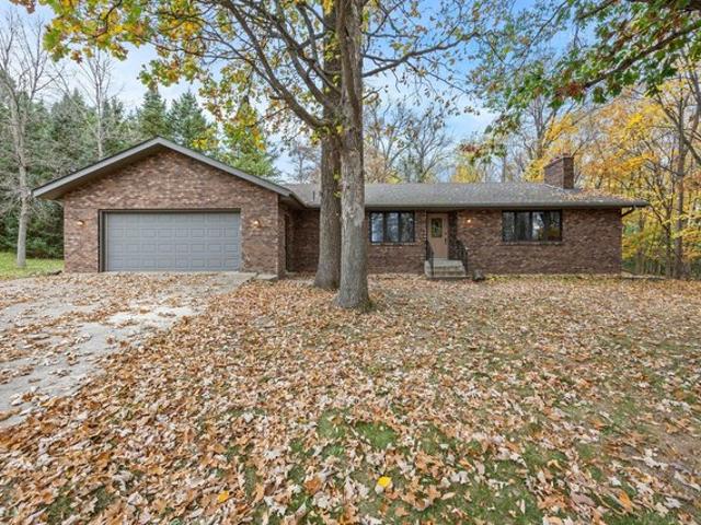 House for sale in Mora, Kanabec County