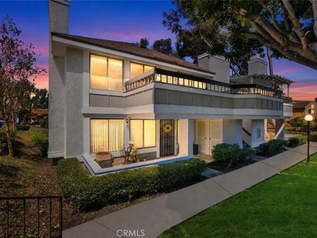 Condo for sale in Foothill Ranch, California