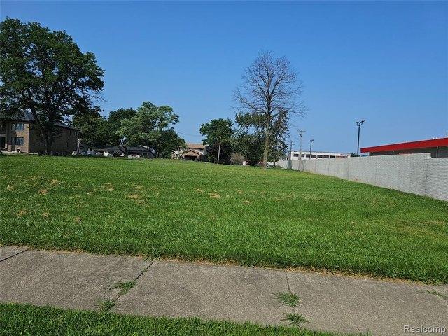 Land for sale in Dearborn Heights, Michigan
