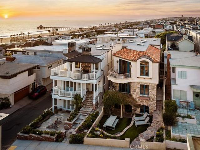 House for sale in Manhattan Beach, California