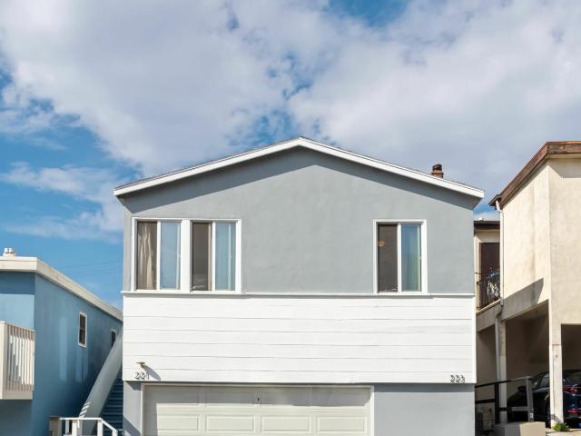 Duplex for sale in Manhattan Beach