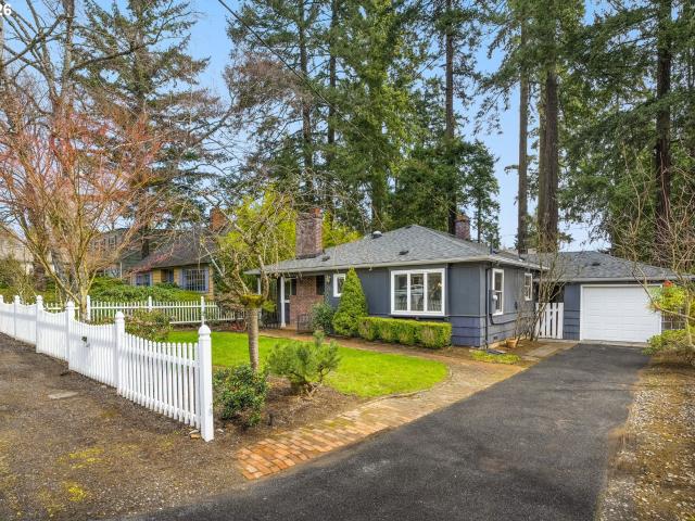 House for sale in Oregonia