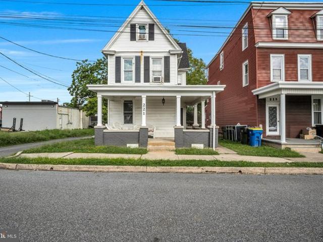 House for sale in Cumberland, Pennsylvania