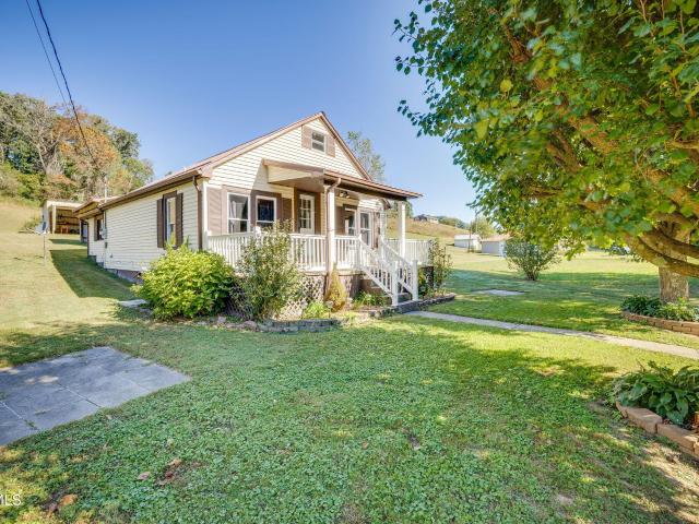 House for sale in Surgoinsville, East Tennessee
