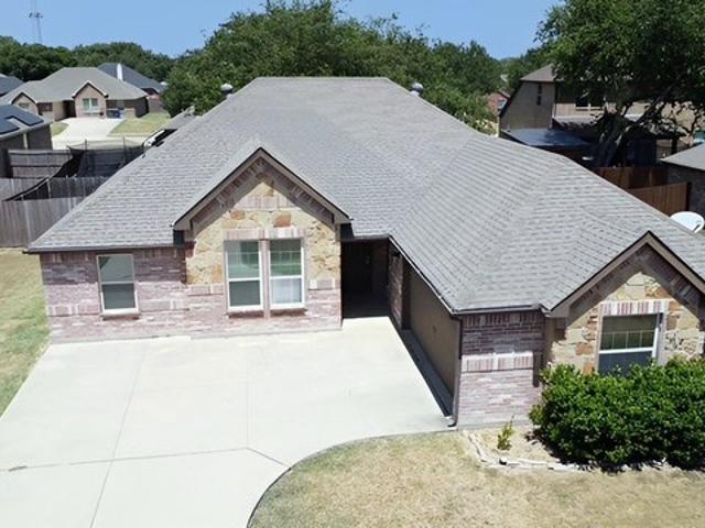 House for sale in Ellis, Texas