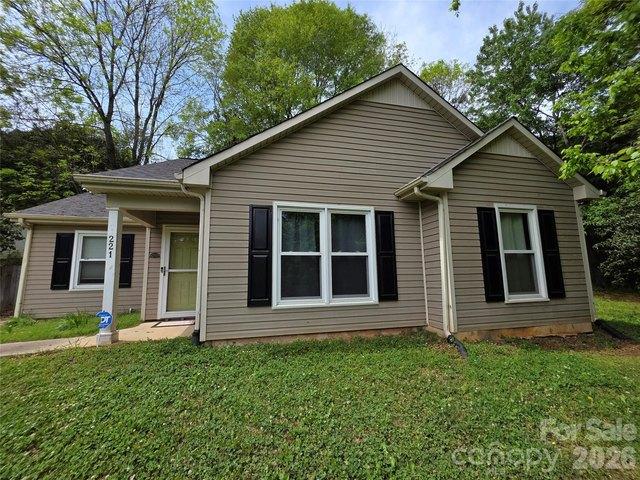 House for sale in Mount Holly, North Carolina