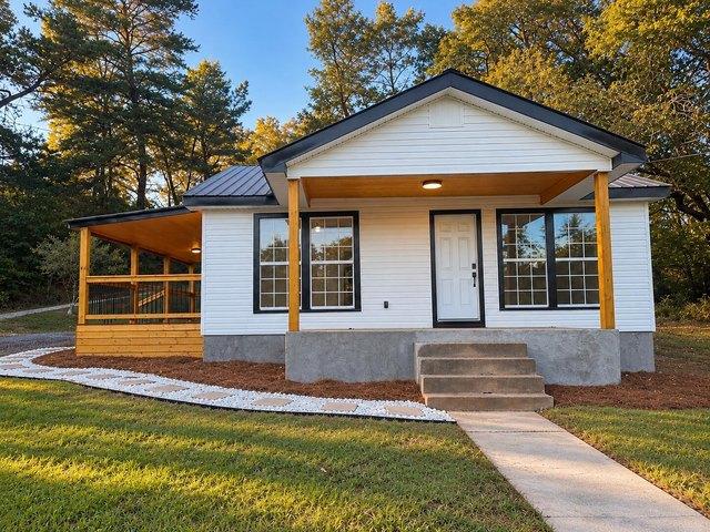 House for sale in Tunnel Hill, Whitfield County