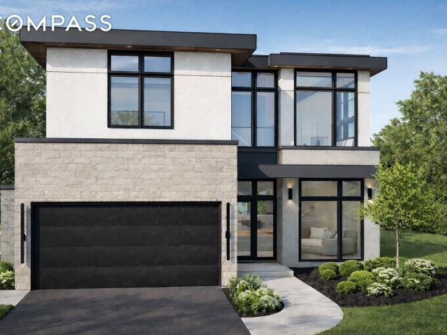 House for sale in Highland Park, Illinois
