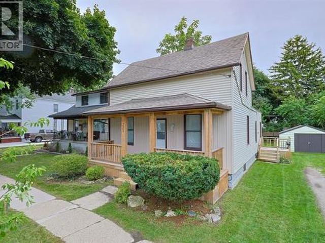 House for sale in Brights Grove, Ontario