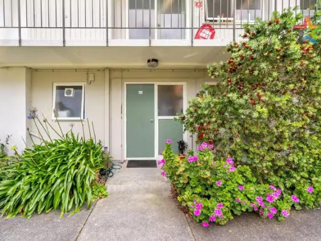 House for sale in Days Bay, Wellington