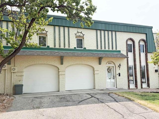 Condo for sale in Kansas