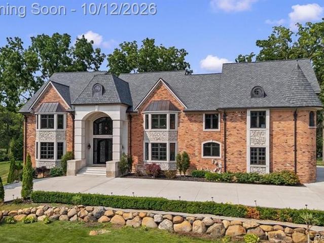 House for sale in Charing Cross Woods, Bloomfield Hills