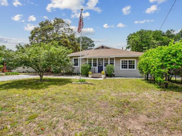 House for sale in Valparaiso, Florida
