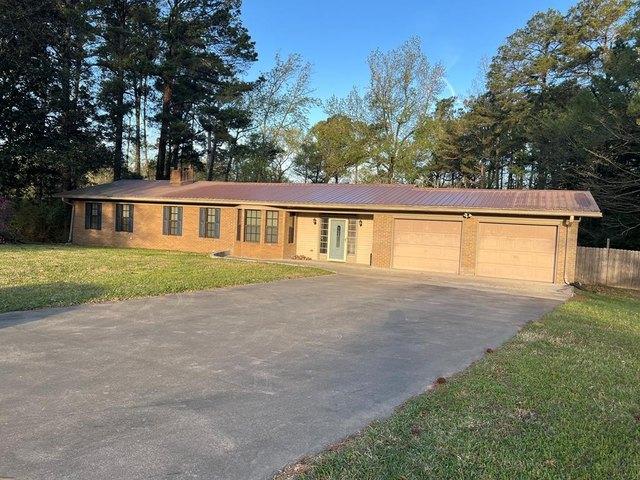 House for sale in Shelby, Texas
