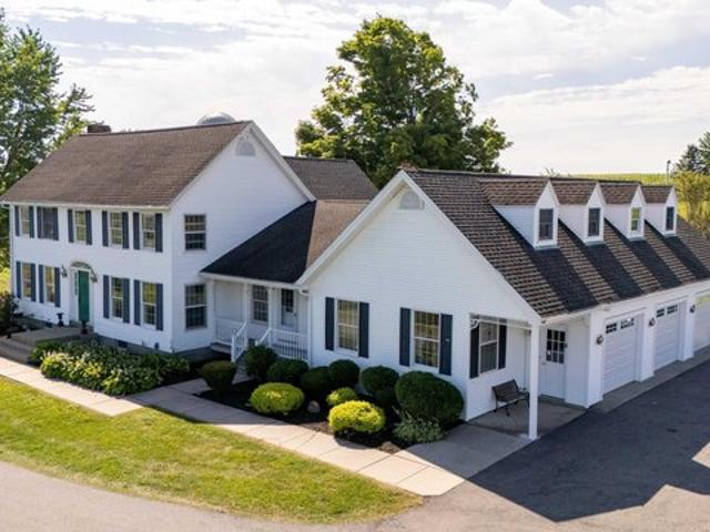 House for sale in Amsterdam, New York