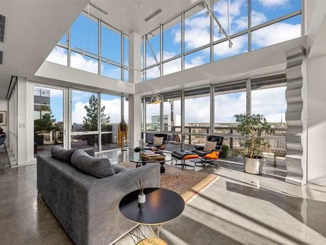Condo for sale in Iowa City, Iowa