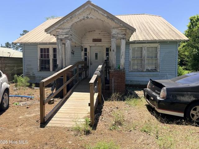 House for sale in Bladenboro, North Carolina