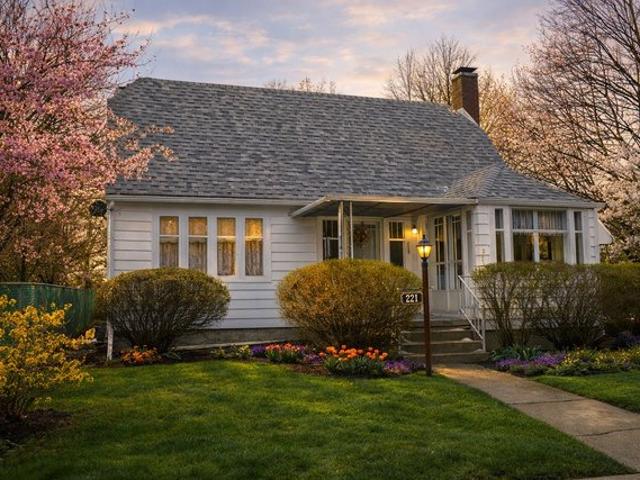 House for sale in Utica, Illinois