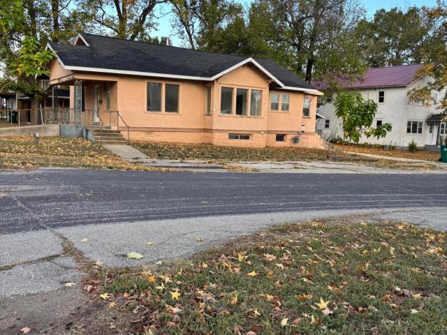 House for sale in Mountain Grove, Wright County