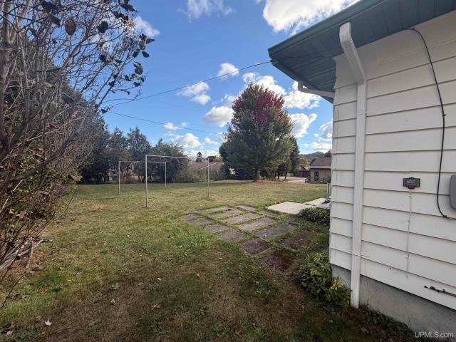 House for sale in Munising, Alger County