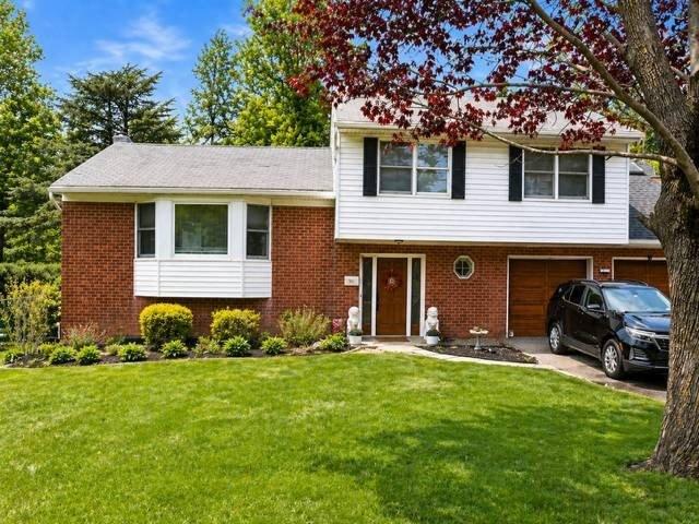 House for sale in Scarsdale, New York