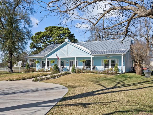 Property for sale in Latexo, Texas