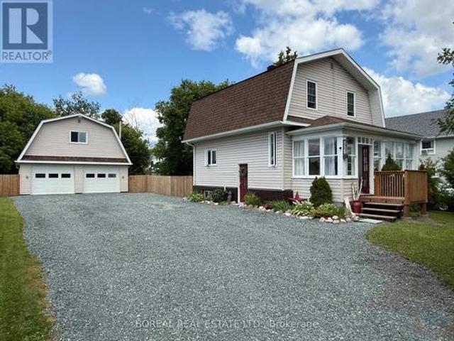 House for sale in Cochrane, Ontario