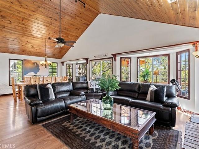 House for sale in Cedar Glen, California