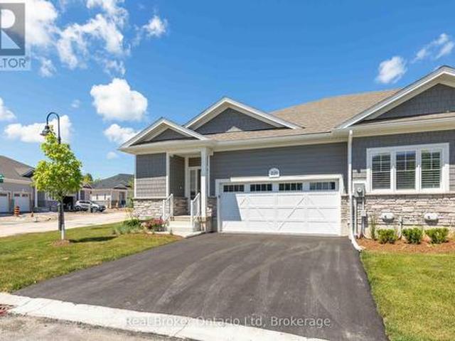 Condo for sale in Grey, Ontario